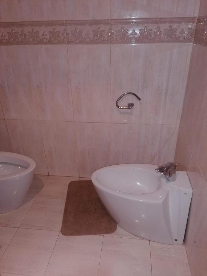 Habitacion Individual En Granada Bagian luar foto