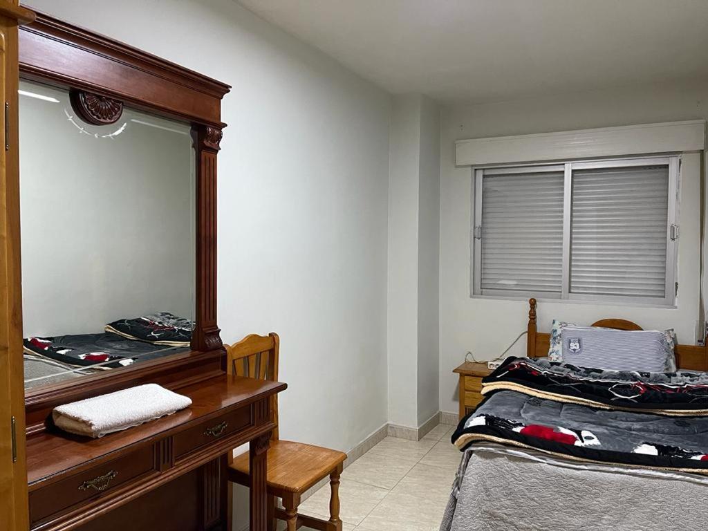 Habitacion Individual En Granada Bagian luar foto