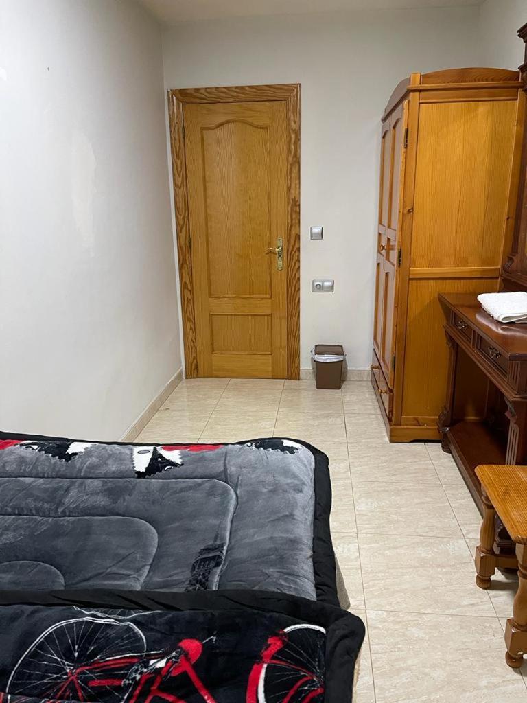 Habitacion Individual En Granada Ruang foto